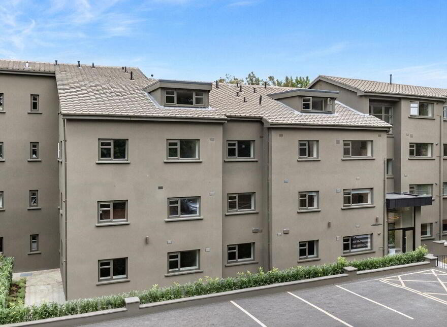 Apartment 10 Errigal House Eglinton Court, Donnybrook, Donnybrook, D04VY96