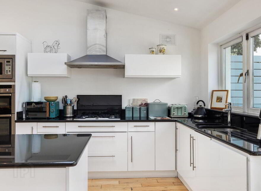 Helene, 11 Springhill Park, Killiney, A96F827