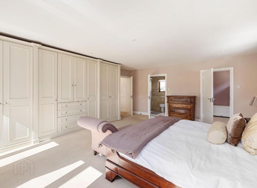 Helene, 11 Springhill Park, Killiney, A96F827