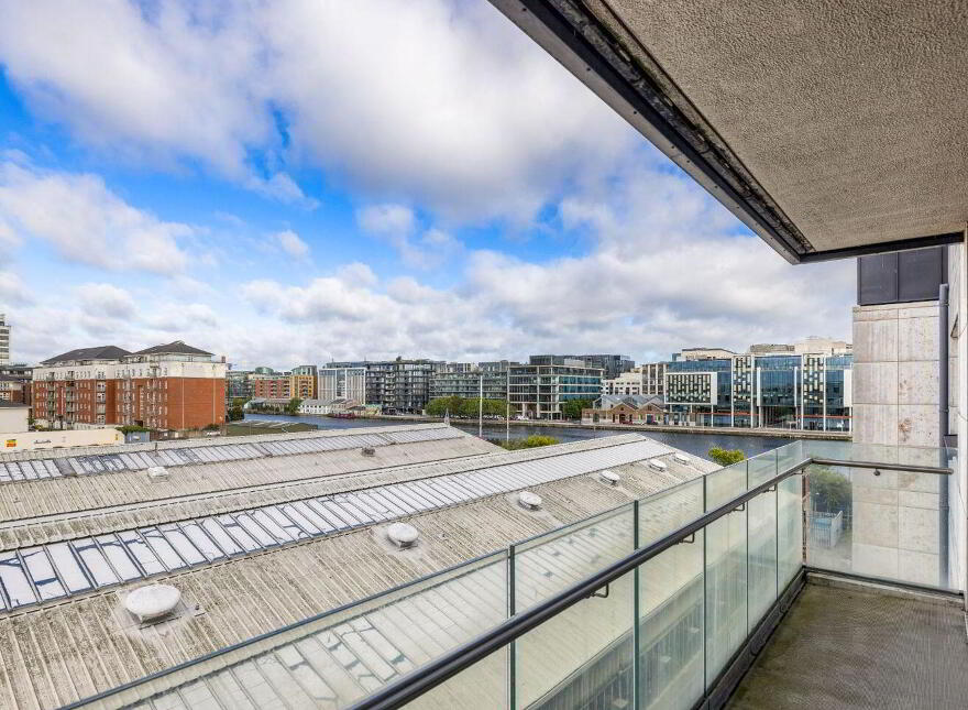 Apartment 410 Shelbourne Plaza, Hanover Quay, Hanover Quay, D04W1W5