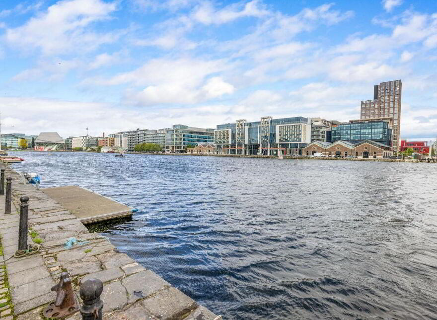 Apartment 410 Shelbourne Plaza, Hanover Quay, Hanover Quay, D04W1W5