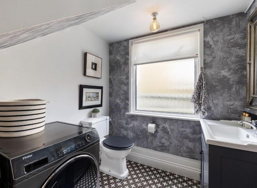 Coonawarra, 38 Killiney Road, Dalkey, A96XR50