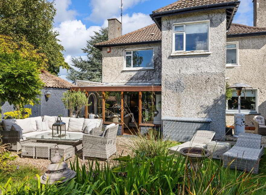 Coonawarra, 38 Killiney Road, Dalkey, A96XR50