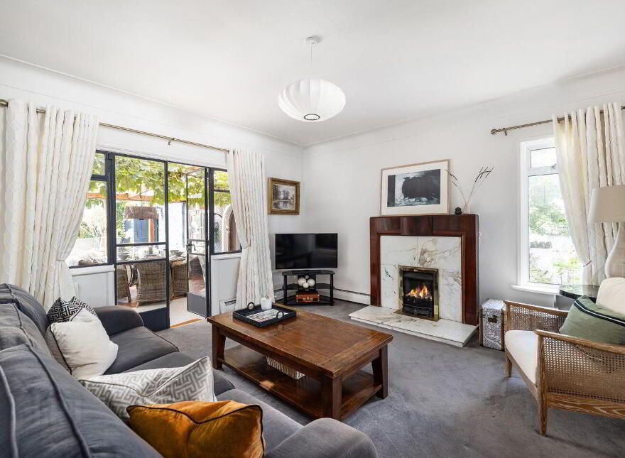 Coonawarra, 38 Killiney Road, Dalkey, A96XR50