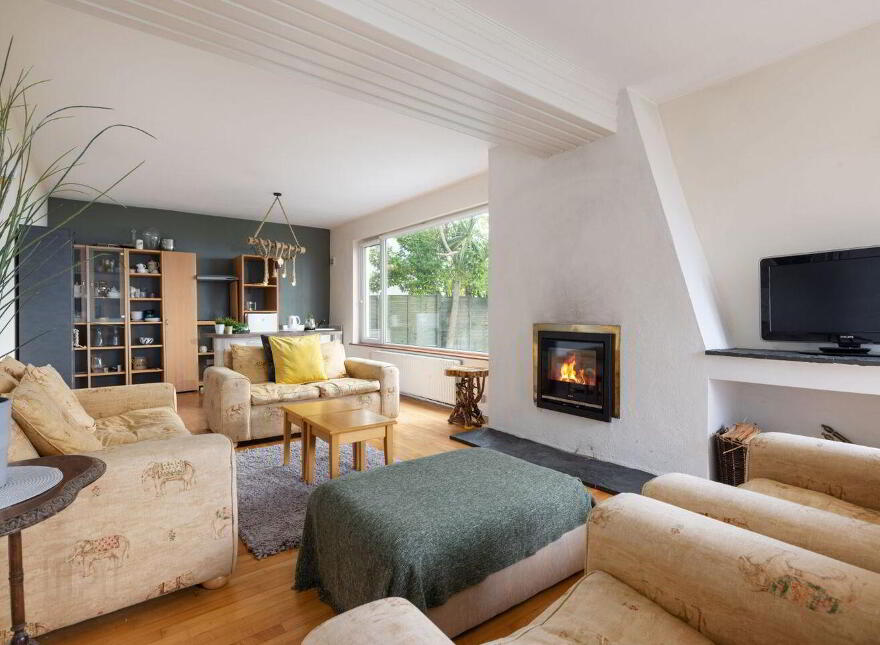 Entire Holding - House And Detached Outbuildings O, Windgate Road, Howth, Howth, D13P990