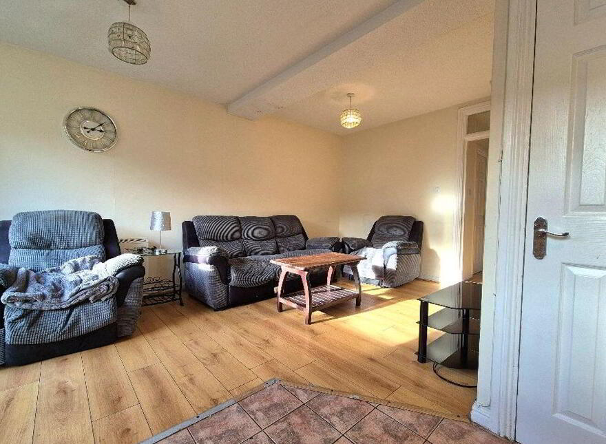 24 Chapel Street, Tralee, V92V522