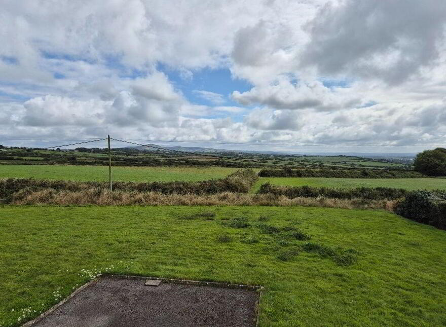 Knockaclogher, Ballyroe, The Spa, V92FC7K