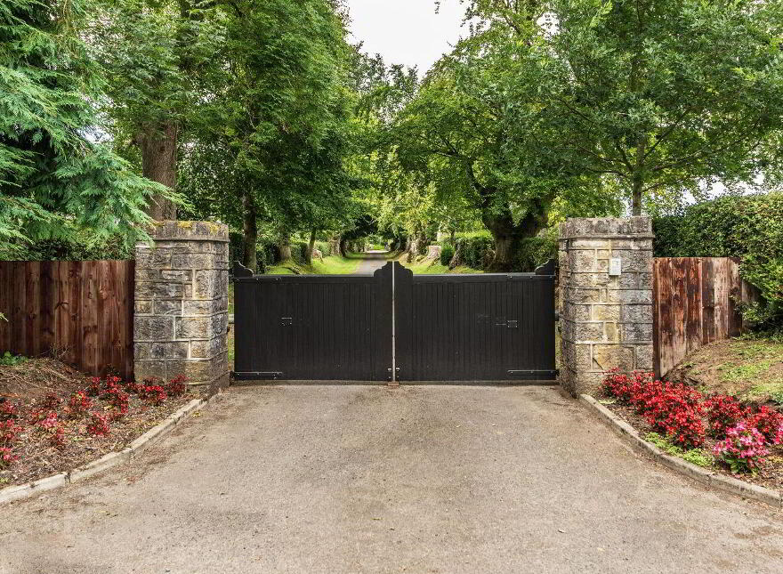 Clonmoyle House, Clonmoyle, Rathangan, R51W521