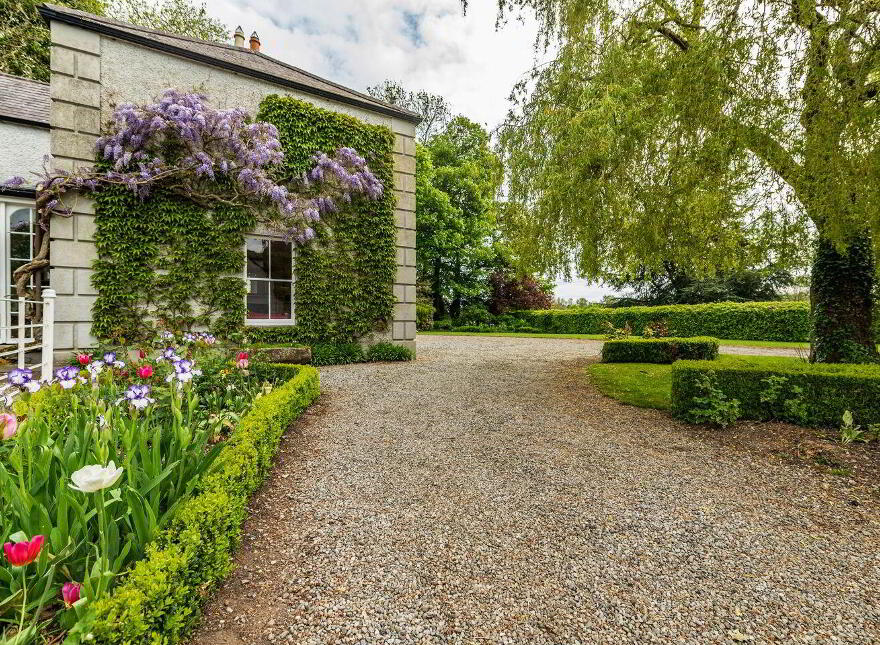 Clonmoyle House, Clonmoyle, Rathangan, R51W521