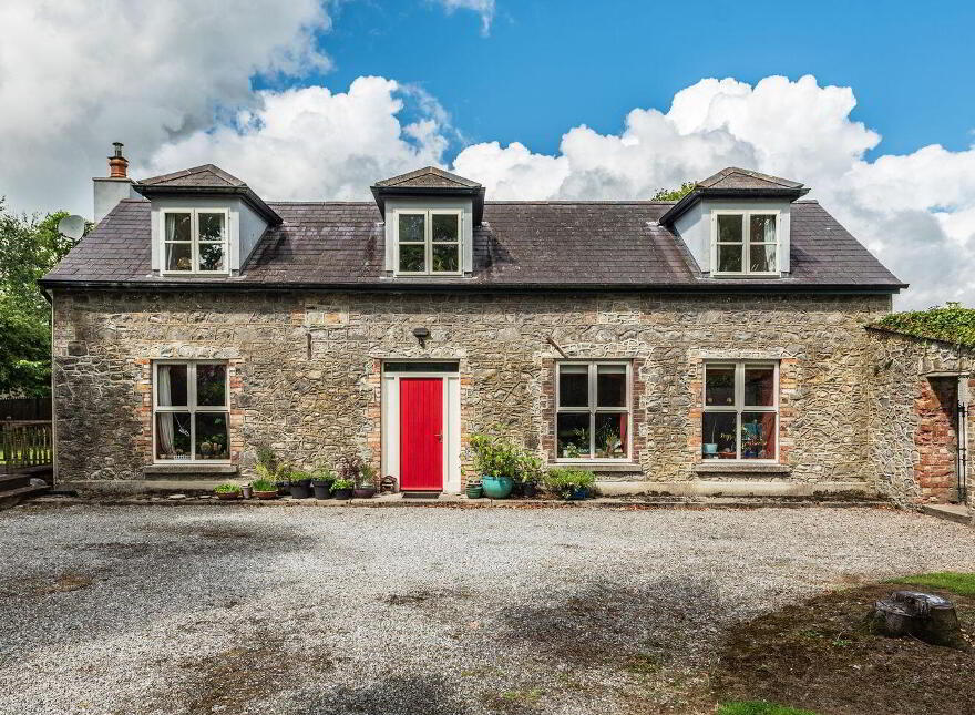 Clonmoyle House, Clonmoyle, Rathangan, R51W521
