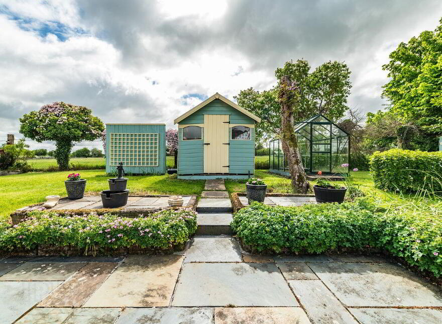 Hillview, Maddenstown, The Curragh, R56NA49