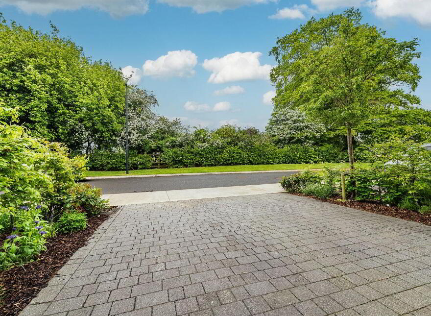 27 Oak Park Court, Oak Park, Naas, W91YKH7