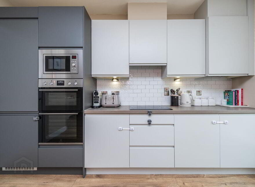 27 Oak Park Court, Oak Park, Naas, W91YKH7