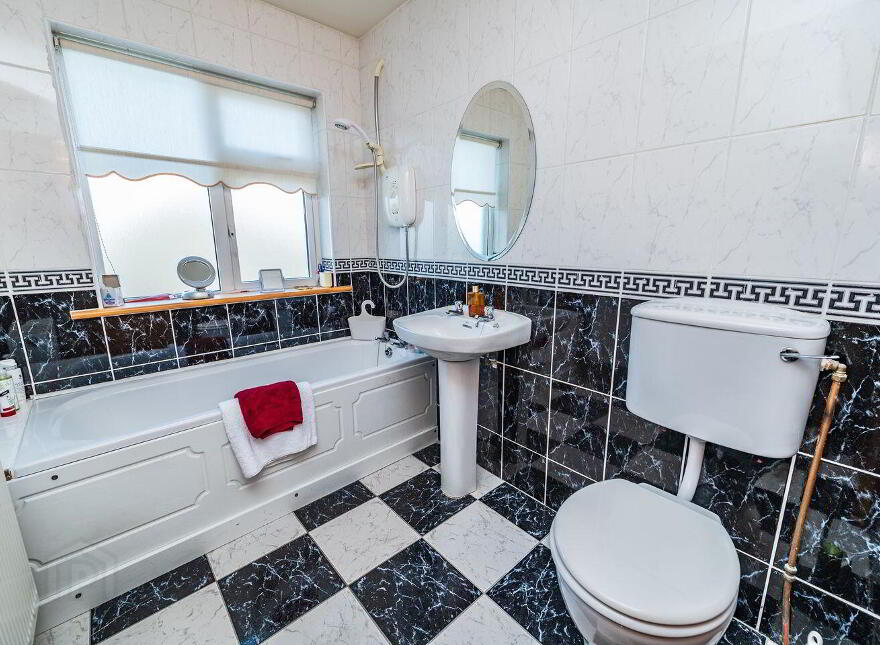 1 Charleton Mews, Newbridge, W12A092