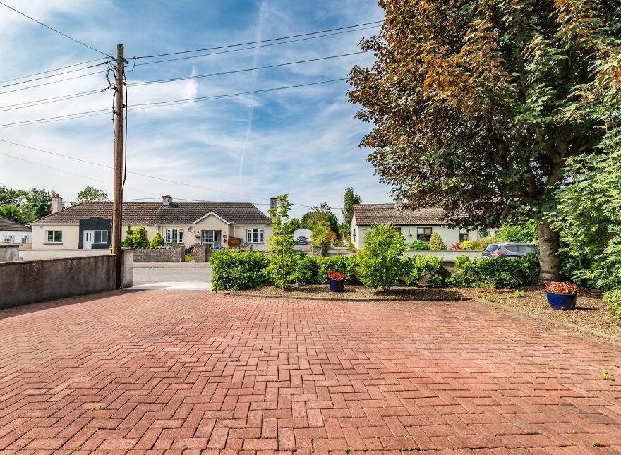 1 Charleton Mews, Newbridge, W12A092