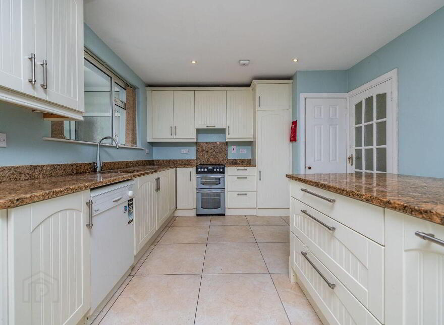 3 Strangford Drive, Newcastle, Newcastle, D22TN36