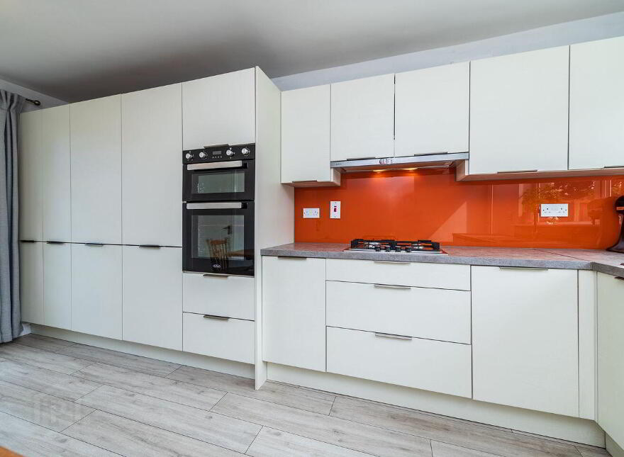 45 Standhouse Lawns, Newbridge, W12WR96