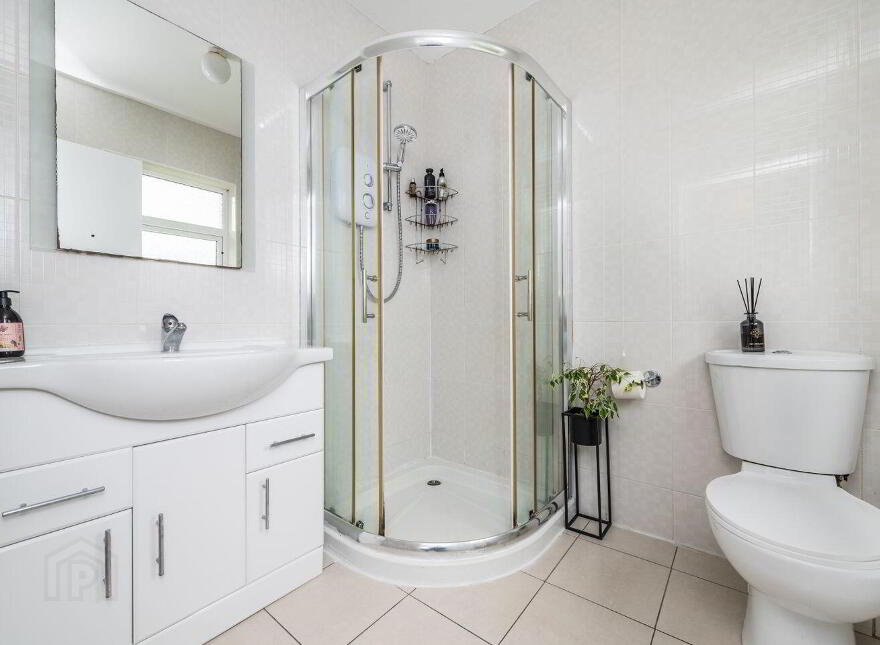 45 Standhouse Lawns, Newbridge, W12WR96