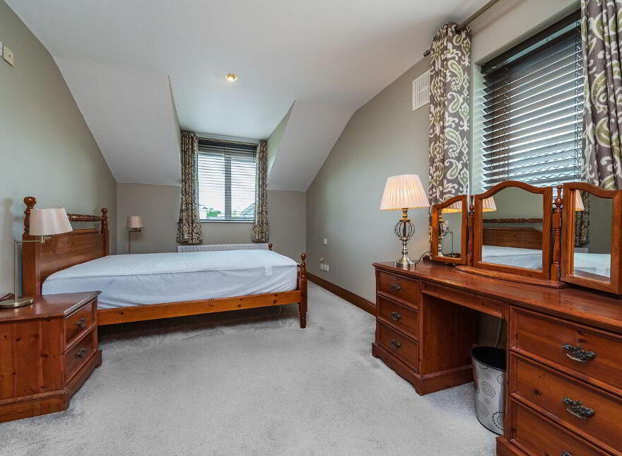 Kovara, 8 Loughminane Green, Kildare, R51A521