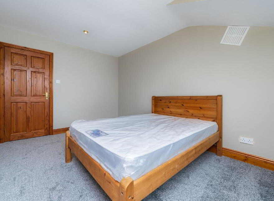 Kovara, 8 Loughminane Green, Kildare, R51A521
