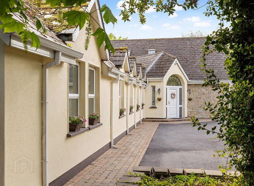 Beechmount, Carlow Road, Old, Old Kilcullen, R56W667