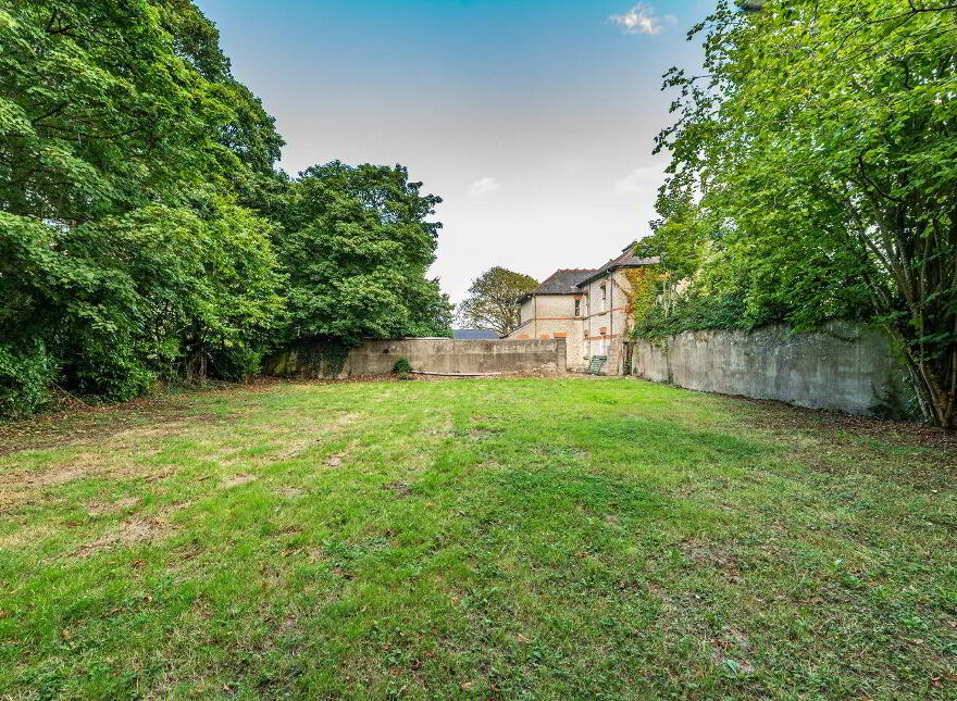 Parochial House, Drogheda Street, Monasterevin, W34AV67