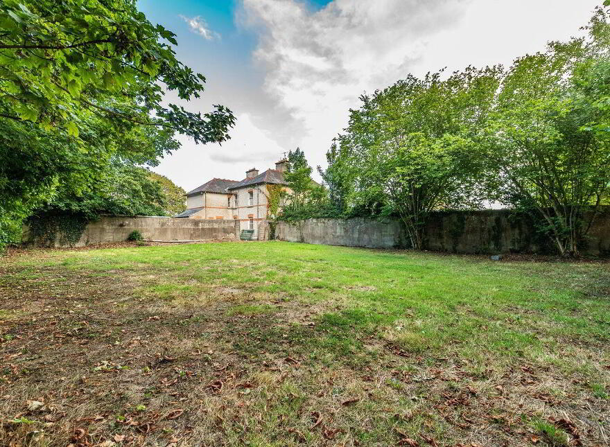Parochial House, Drogheda Street, Monasterevin, W34AV67