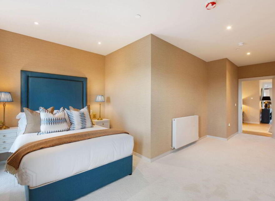 Residence, 22 Woodlands Grove, Blackrock, Blackrock, A94X32X