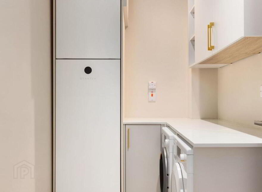 Residence, 22 Woodlands Grove, Blackrock, Blackrock, A94X32X
