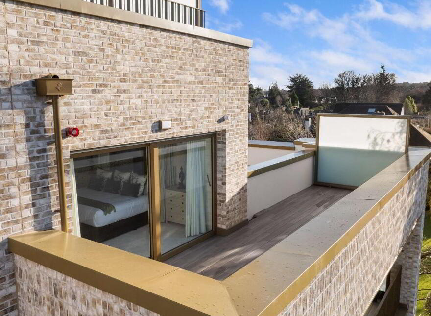 Residence, 22 Woodlands Grove, Blackrock, Blackrock, A94X32X