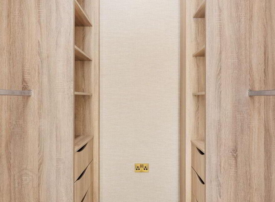 The Penthouses At Woodlands Grove, Stillorgan, Stillorgan, A94F9TP