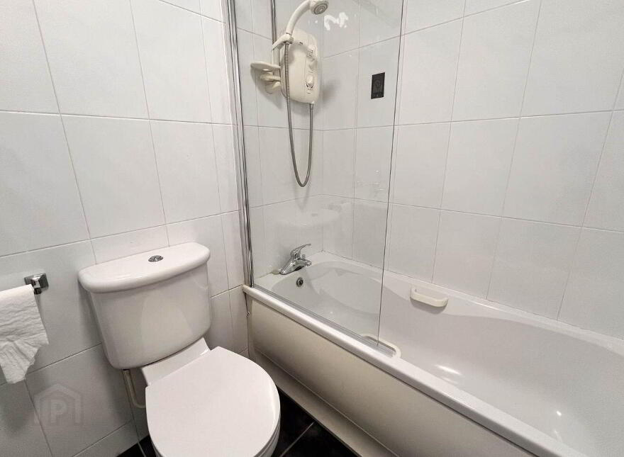 104 Creagan, Barna, H91P2F7