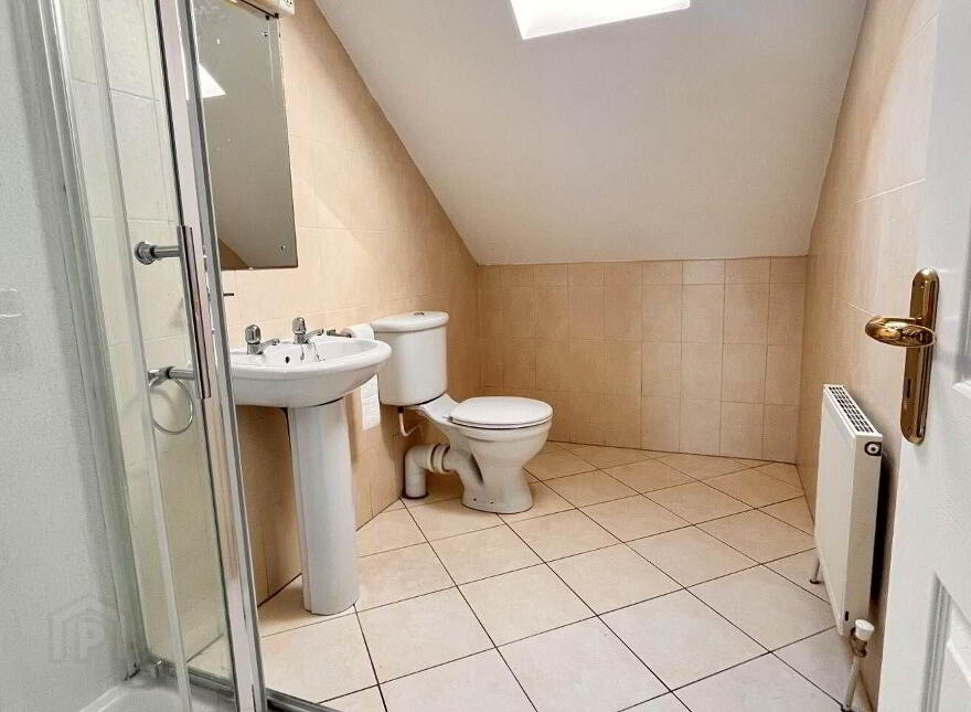 104 Creagan, Barna, H91P2F7