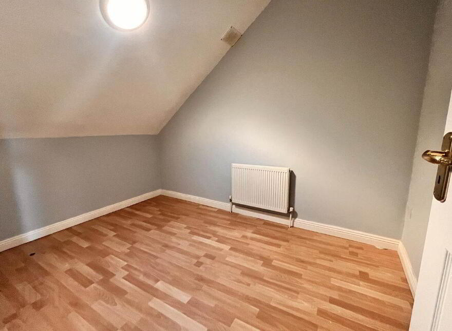 104 Creagan, Barna, H91P2F7