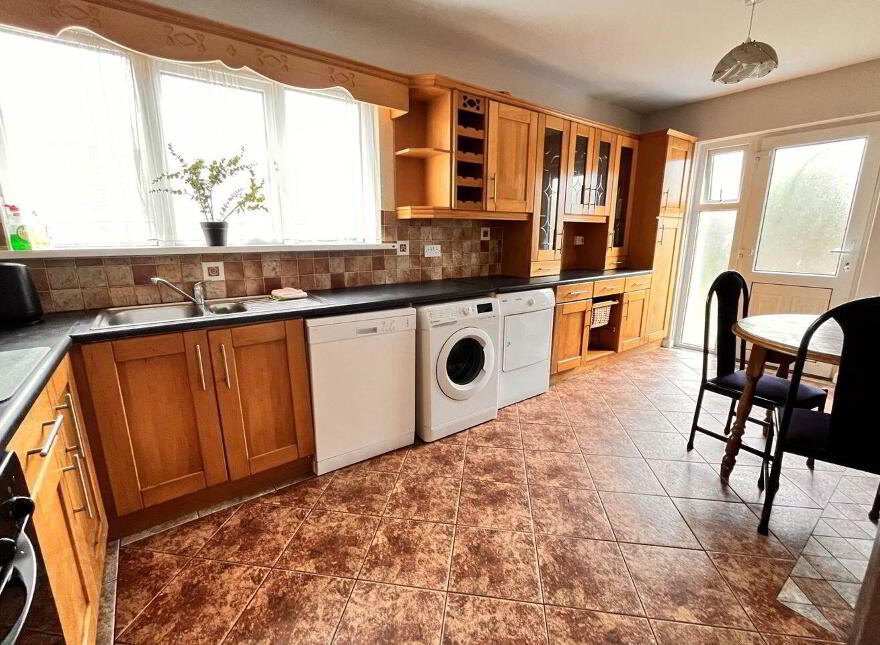 37 Glenbaun, Ballybane, Galway City, H91RX3F