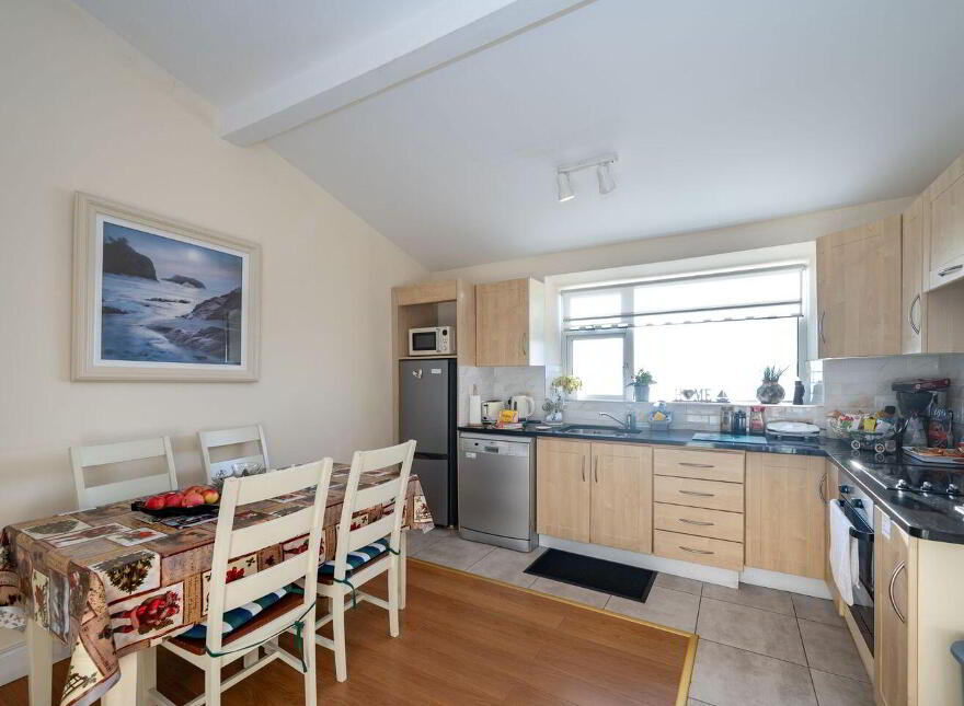 20 East Beach, Cobh, P24YA30