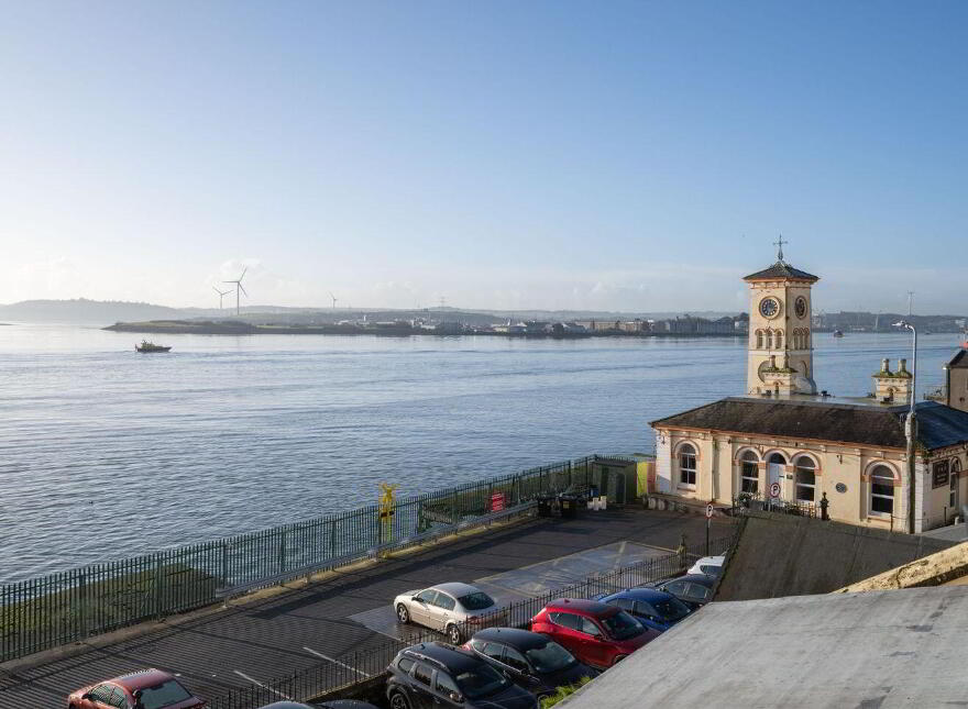 20 East Beach, Cobh, P24YA30