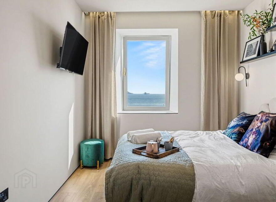 6 The Mall, Cobh, P24EP83