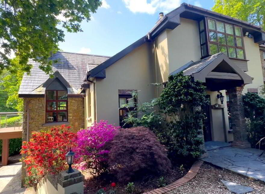 Winterwood, 19 The Demense, Monkstown, T12P5WK