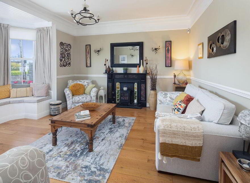 2 Lakeview, Carrignafoy, Cobh, P24WK20