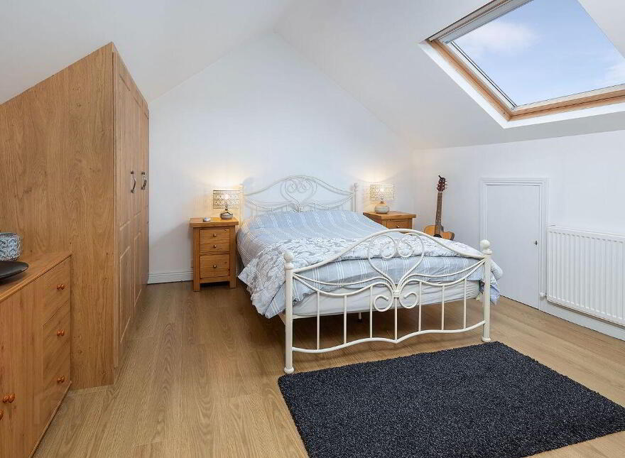 2 Lakeview, Carrignafoy, Cobh, P24WK20
