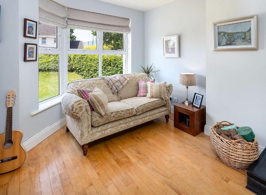 59 The Spires, Carrignafoy, Cobh, P24NX52