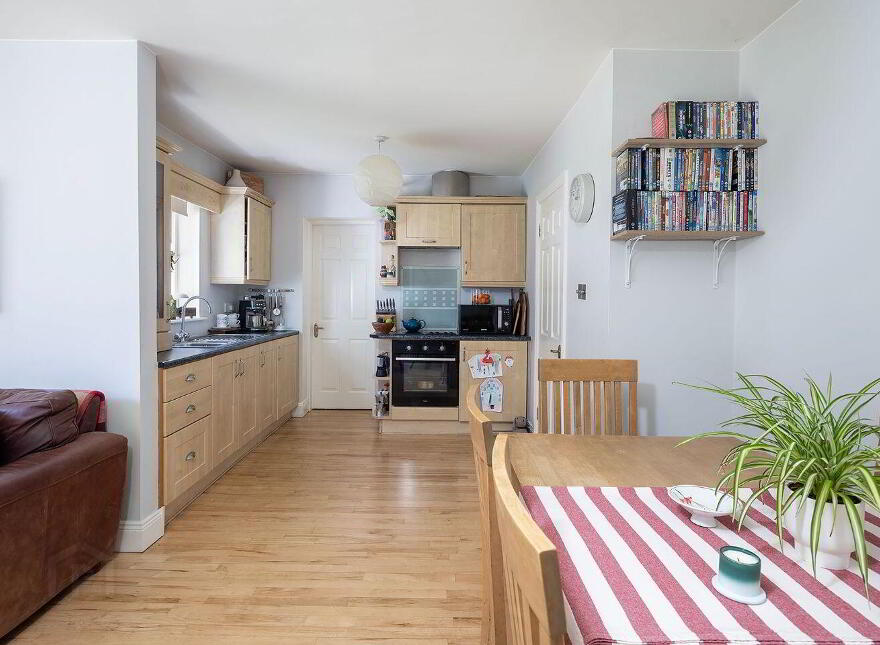 59 The Spires, Carrignafoy, Cobh, P24NX52