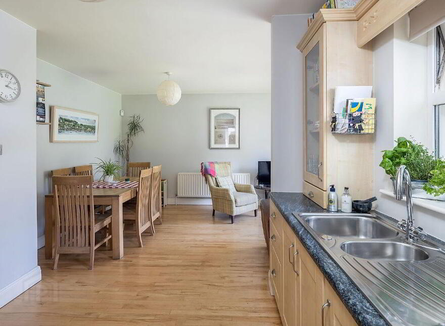 59 The Spires, Carrignafoy, Cobh, P24NX52