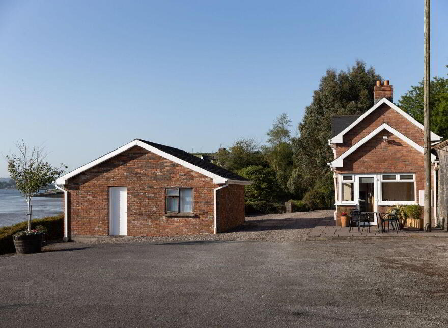 Riverview House, Rushbrooke, Cobh, P24V455