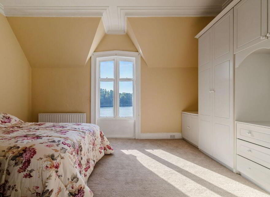 Riverview House, Rushbrooke, Cobh, P24V455