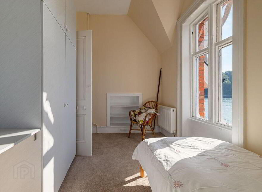 Riverview House, Rushbrooke, Cobh, P24V455