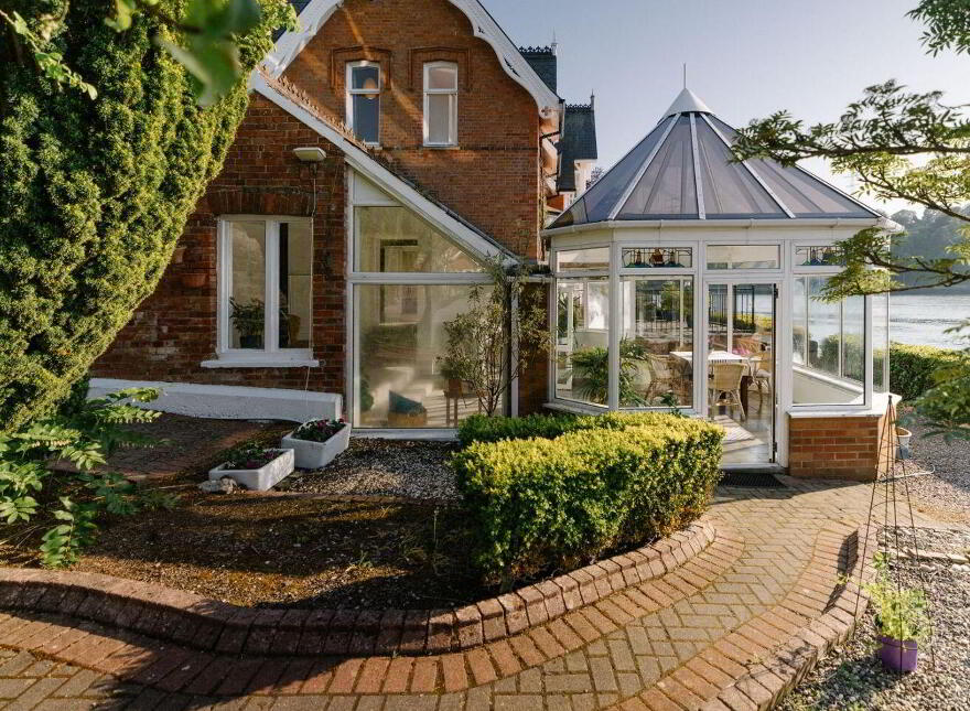 Riverview House, Rushbrooke, Cobh, P24V455