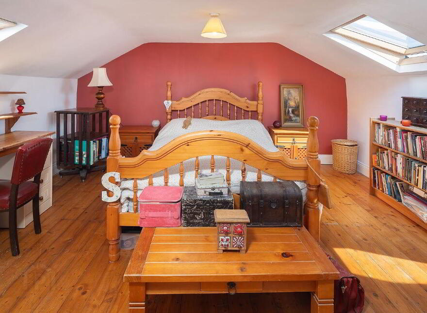 3 Harbour Terrace, East Hill, Cobh, P24TC65