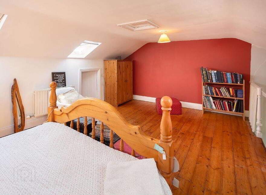 3 Harbour Terrace, East Hill, Cobh, P24TC65